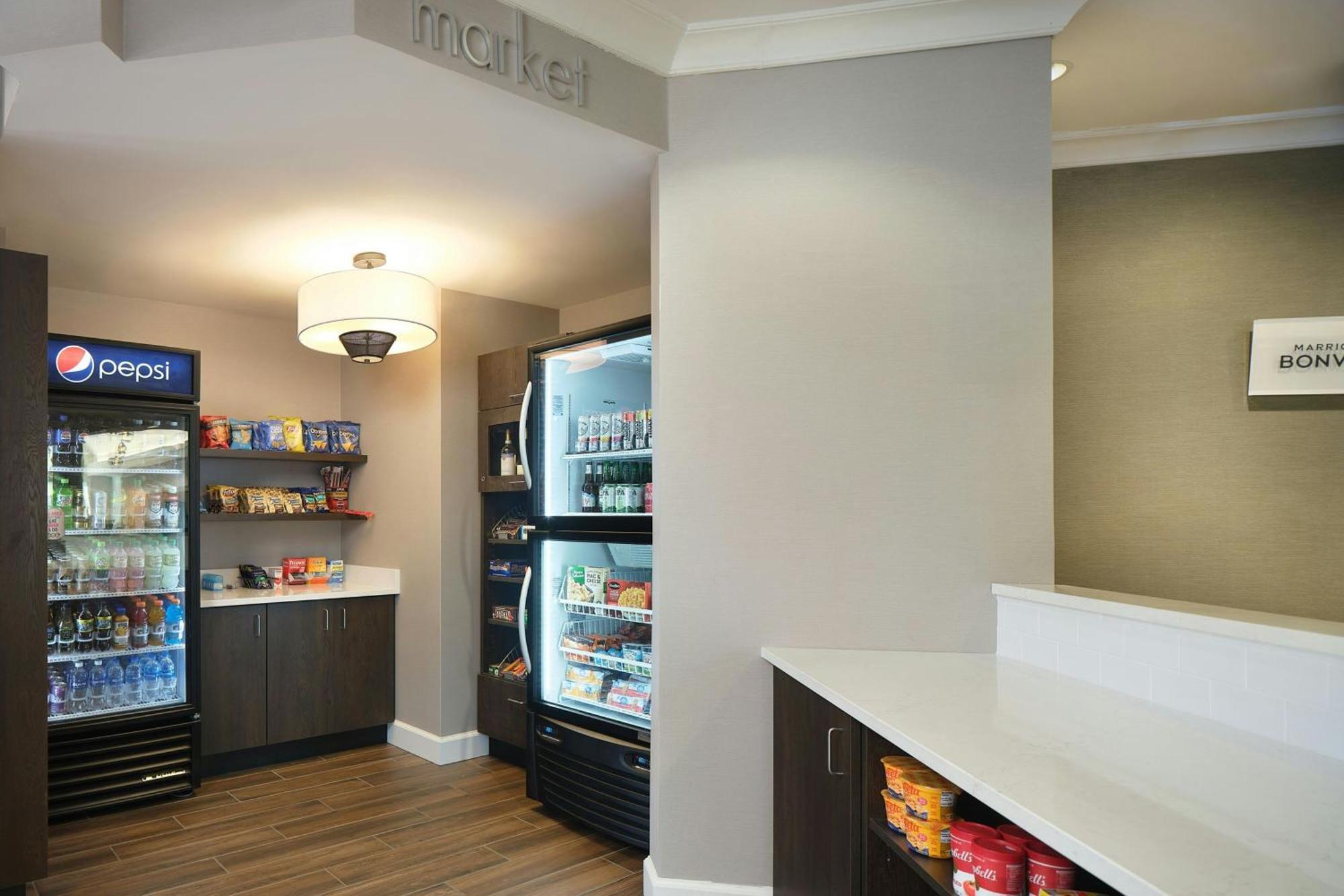 Residence Inn By Marriott Albany East Greenbush/Tech Valley Экстерьер фото